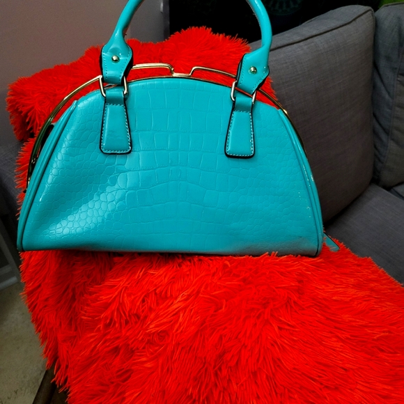 Purse - Picture 1 of 4